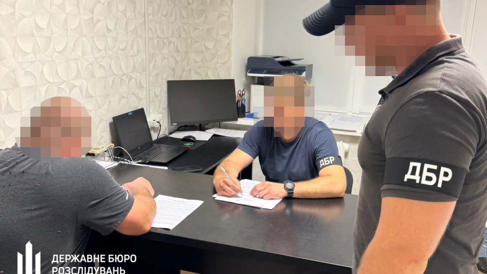 В Донецкой области должностное лицо части организовало незаконные выплаты военным, которые не воевали — ГБР