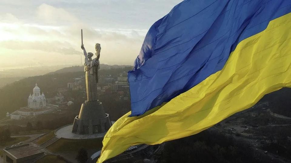 Фон дер Ляйен, Мерц и Макрон поздравили Украину с Днем Независимости
