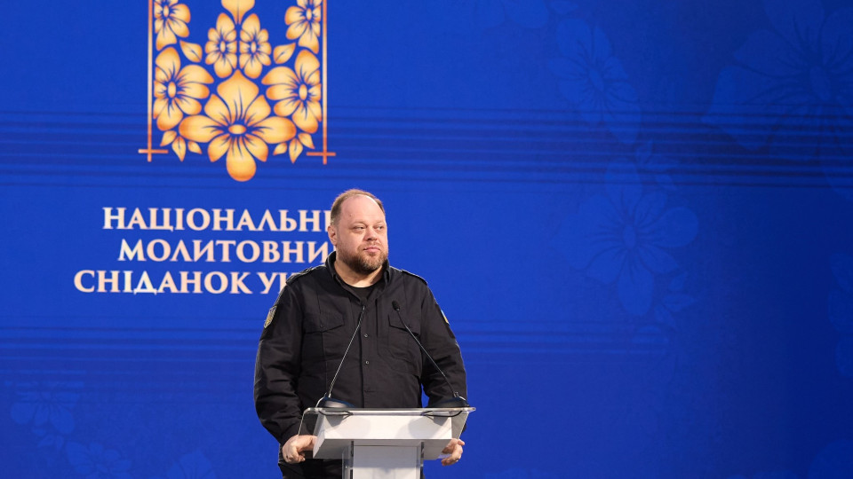 Ми маємо співвідносити це з тим, як це позначиться на обороні – Руслан Стефанчук щодо ініціатив дозволити виїзд за кордон молодим чоловікам