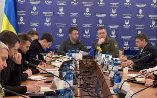 Комитет рассмотрит законопроект о запрете судам назначать более мягкое наказание военнослужащим за неповиновение приказу командира