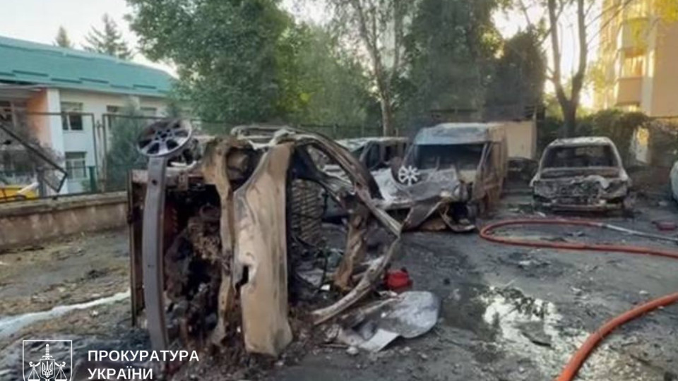 Київ після ночі нагадує кадри з фільму жахів – фото наслідків атаки