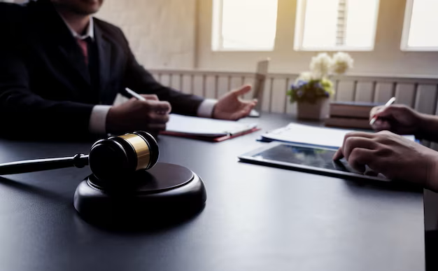 Суд підтримав податкову у справі про приховані доходи з електронних переказів