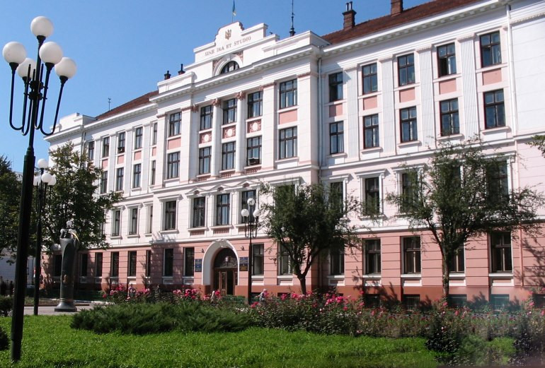 Супруги из Херсонской области будут отбывать суровое наказание за добровольное участие в незаконном референдуме