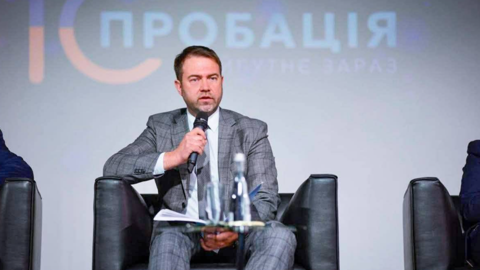 Сергій Іонушас заявив, що на прийнятті законопроекту про заборону судам пом’якшувати покарання за непокору наполягають Генштаб і 20 командирів військових частин