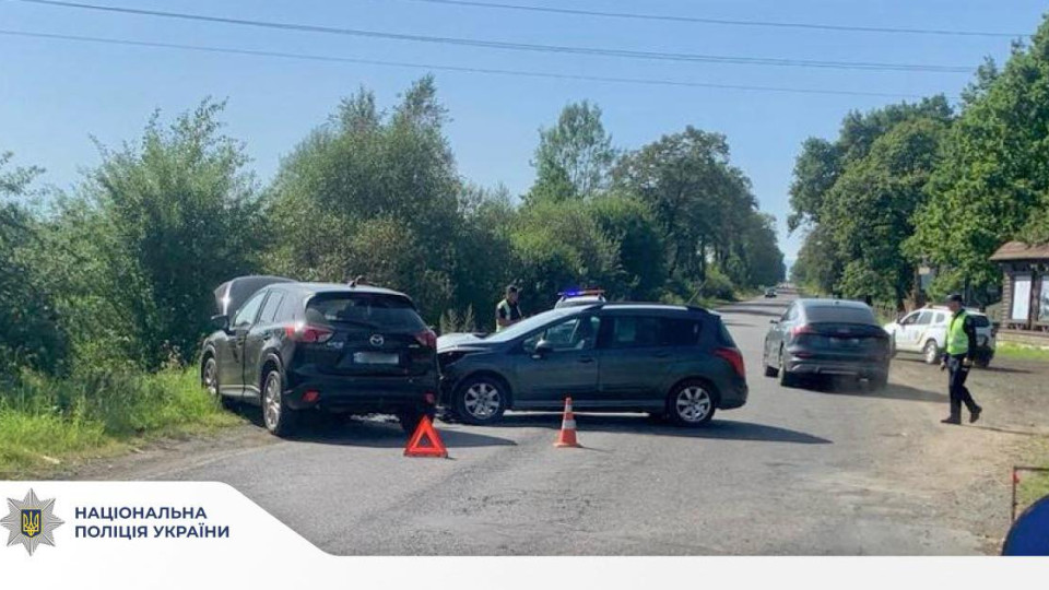 На Прикарпатті п’яний водій із підробленим посвідченням спричинив ДТП