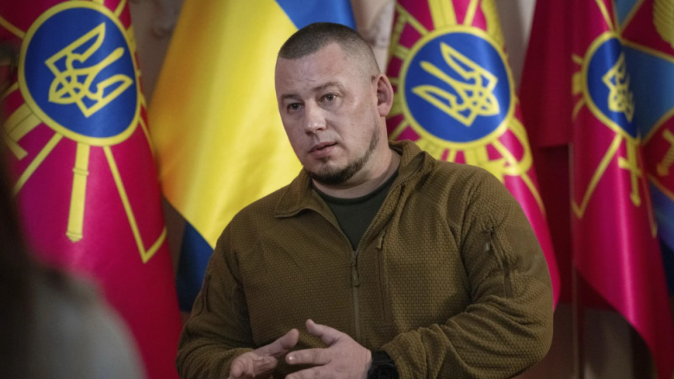 Контракти за зразком «18-24» поширять на інші вікові групи та мобілізованих — Павло Паліса