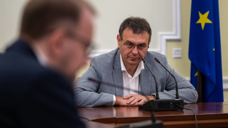 Граждане сами будут декларировать доходы от операций с криптовалютой и платить налоги — Гетманцев