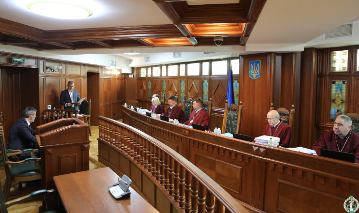 КСУ проверит на конституционность отдельные предписания закона о судоустройстве и статусе судей
