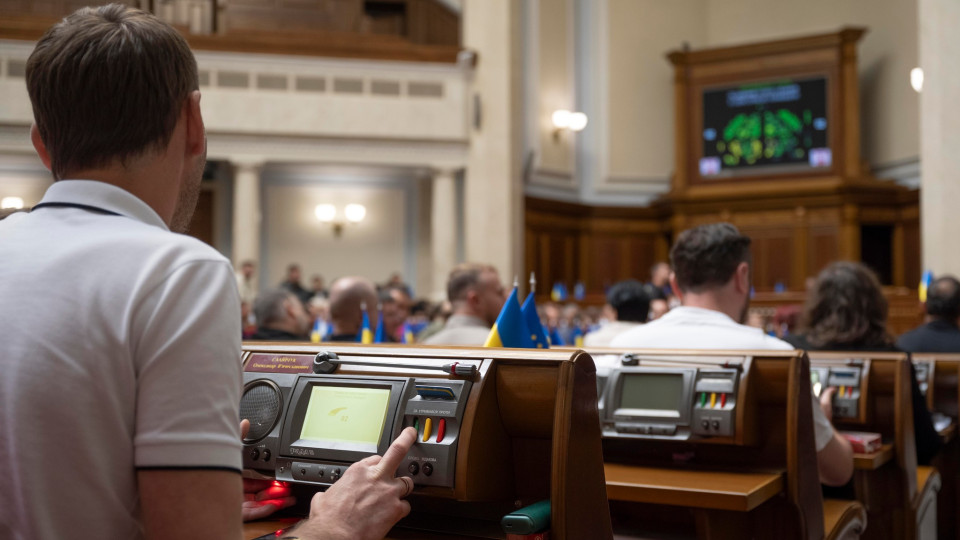 Рада поддержала отмену возможности освобождения от уголовной ответственности за дезертирство и СЗЧ в будущем – чем аргументировали депутаты