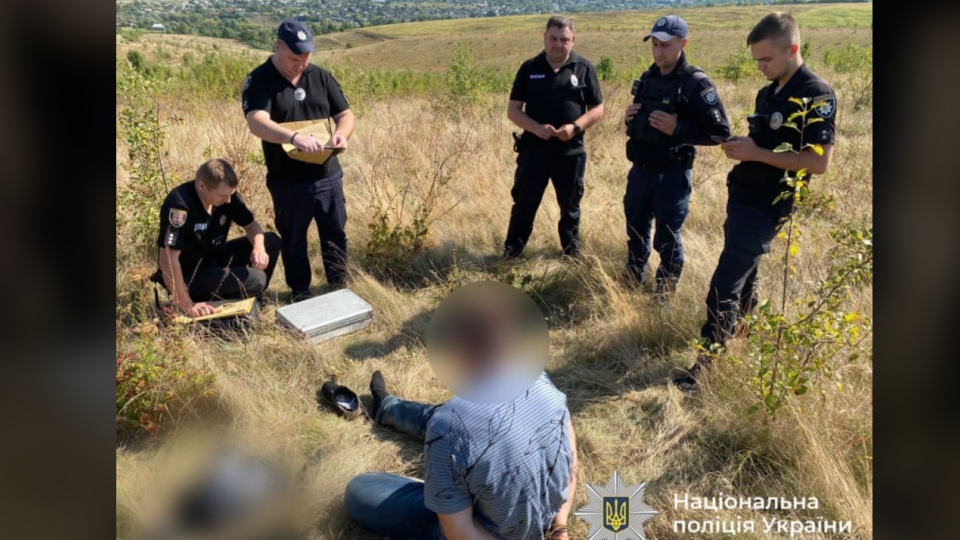 Вбивство двох учнів на Вінниччині: поліція оголосила підозру колишньому вчителю дітей