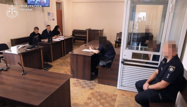 На Хмельниччині двоє чоловіків зґвалтували неповнолітню дівчинку