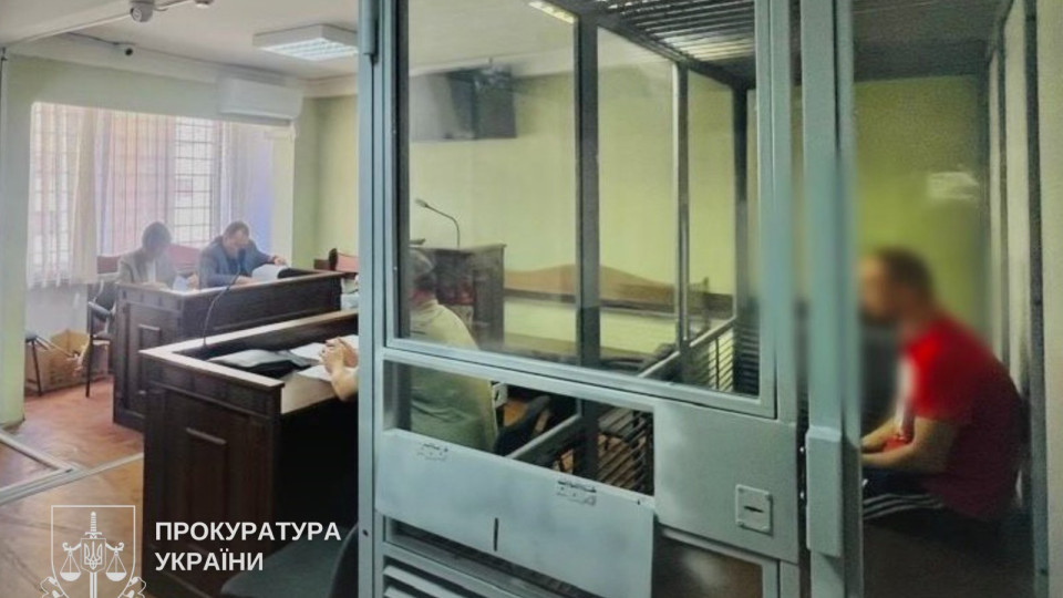 На київській Оболоні чоловік за годину пограбував двох дітей