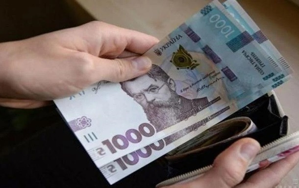 В Украине минимальная зарплата вырастет до 8647 гривен, а прожиточный минимум – до 3209 гривен