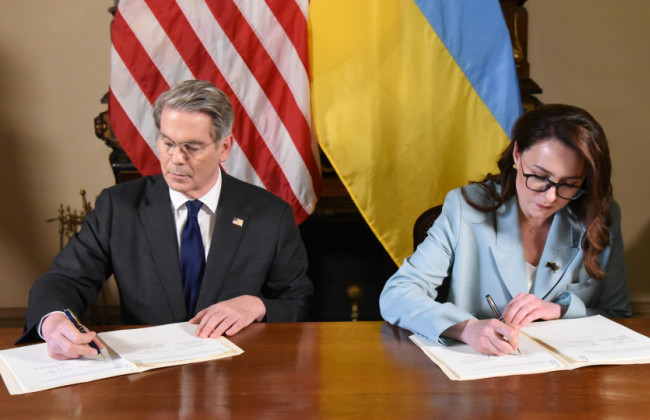 США зробили перший внесок 75 млн доларів на виконання угоди з Україною про корисні копалини