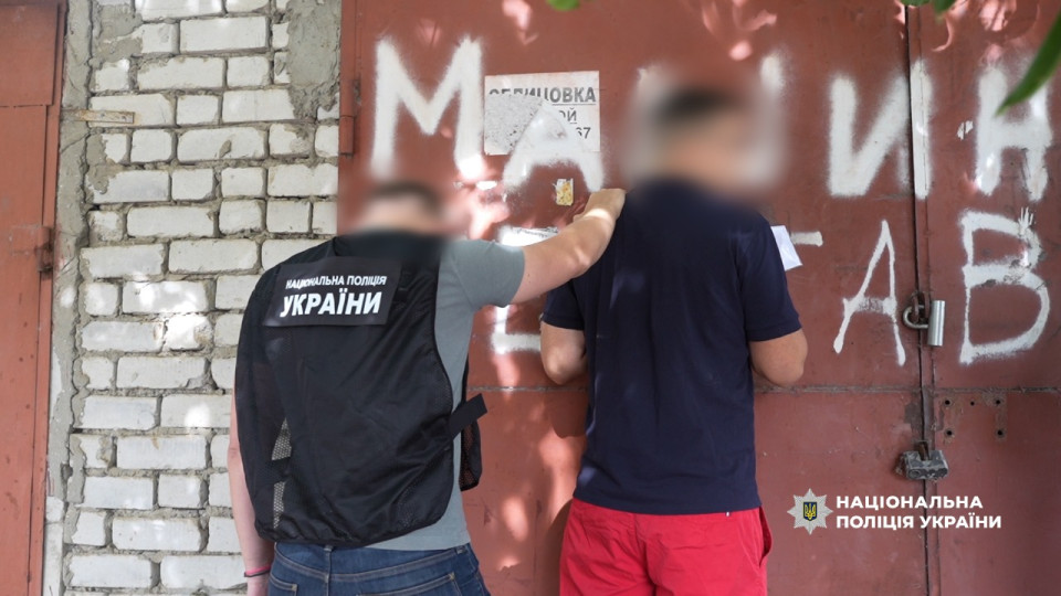 В Одесской области задержали мужчину, который «гарантировал» сдачу экзаменов в сервисных центрах за $2 тысячи