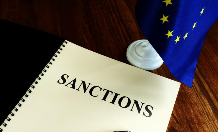Єврокомісія схвалила 19-й пакет санкцій проти Росії