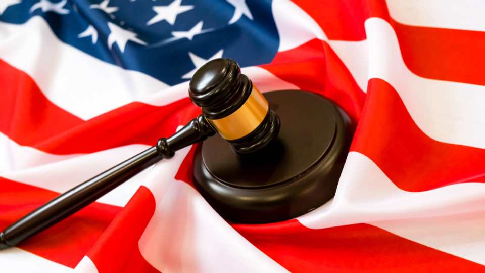 В США суд признал неконституционным закон, запрещавший голосовать бывшим заключенным