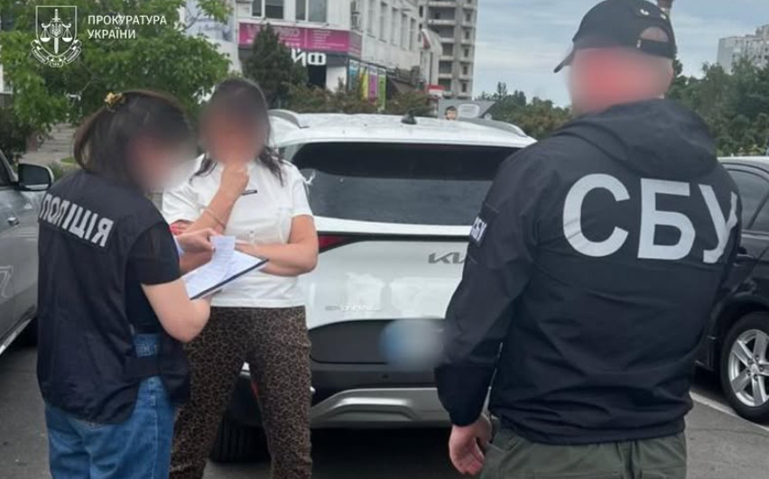 В Черкассах будут судить женщину, которая за 4500 долларов обещала военнообязанному отсрочку от мобилизации