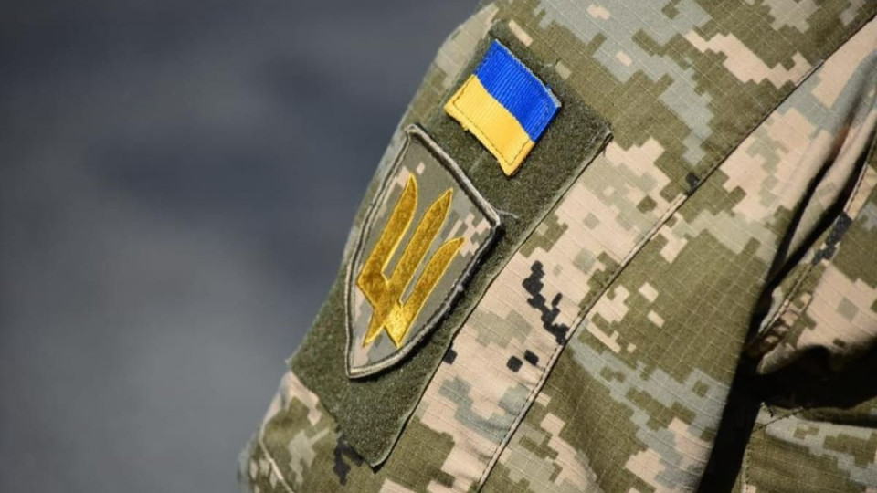 В Тернополе водитель травмировал двух военных во время проверки документов