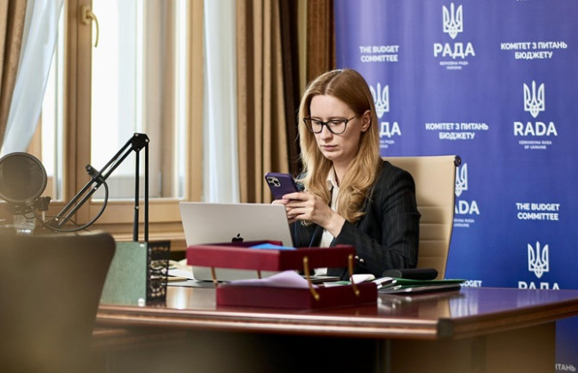 Основным источником увеличения расходов на оборону на 325 млрд грн послужит ссуда от международных партнеров – Роксолана Пидласа