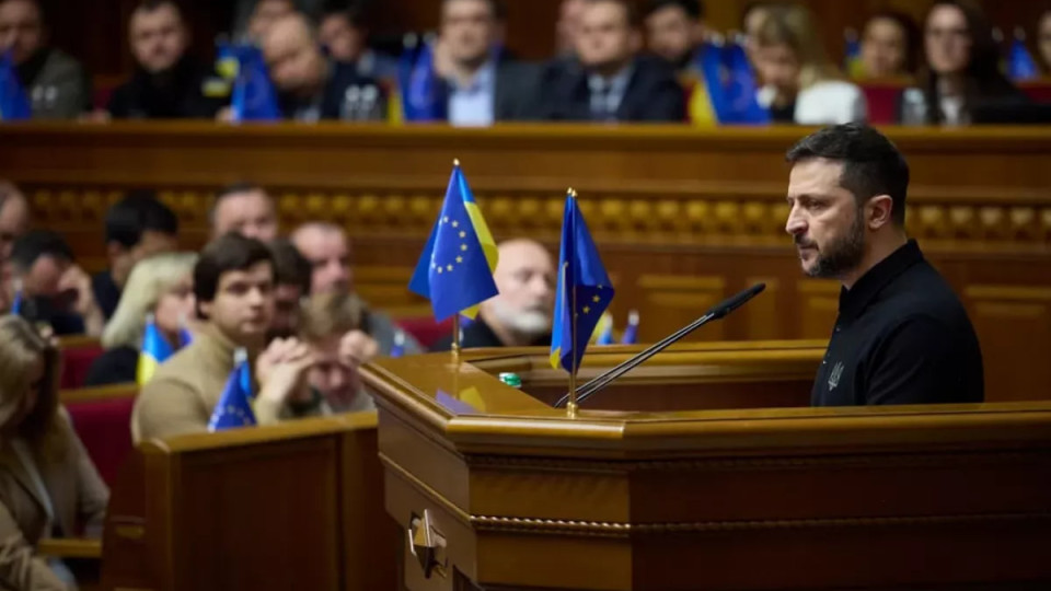Президент ветував закон, за яким пропонували штрафувати міністрів та військове керівництво, які не з’являються на виклик Верховної Ради