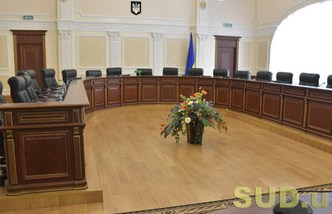 Вища рада правосуддя звільнила суддю Сергія Должка, який ставив під сумнів повноваження ТЦК і посилався в рішеннях на «зовнішнє управління»