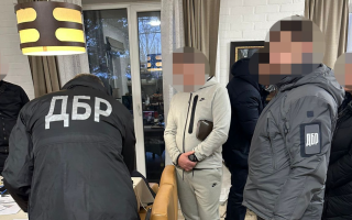 КПК не містить жодних застережень про необхідність залучення захисника при повідомленні особі про підозру – Верховний Суд