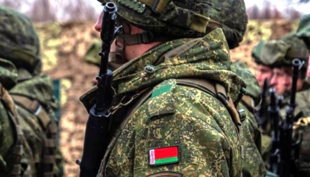 Лукашенко приказал проверить боевую готовность войск Беларуси