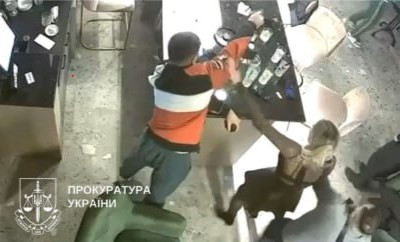В баре на Новопечерских Липках мужчина устроил драку со стрельбой – видео