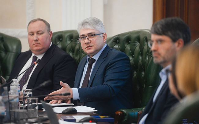 Судья четыре года назад отметила 9 мая, а в 2025 году получила за это дисциплинарное дело
