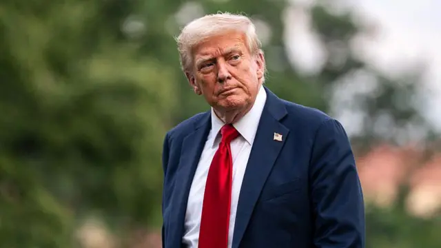 Трамп не розуміє, чому Путін продовжує війну, і нагадав про дефіцит бензину в РФ