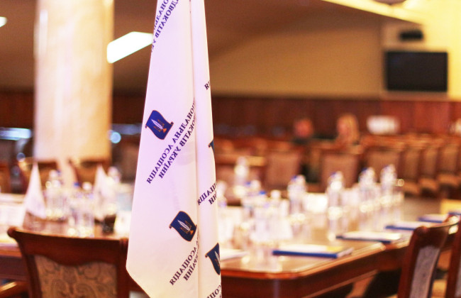 Адвокат звільняється від обов’язку збереження адвокатської таємниці в межах, необхідних для захисту його прав, у разі позову до ексклієнта про невиконання умов договору – РАУ