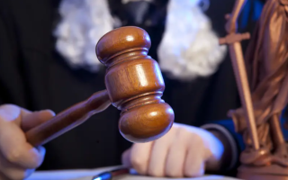 Британського суддю покарали за використання своєї посади у передвиборчій кампанії