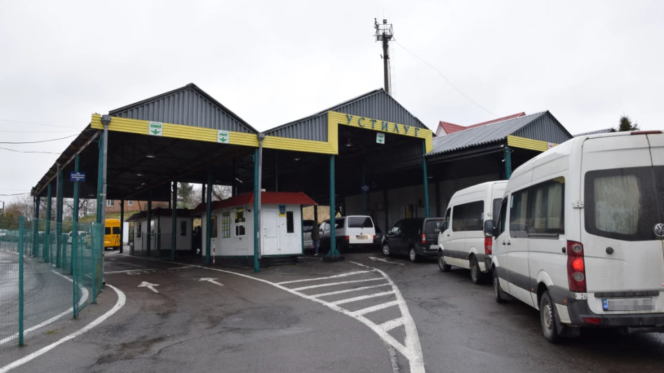 На кордоні з Польщею можливі затори – на ПП «Устилуг» на місяць обмежать рух транспорту