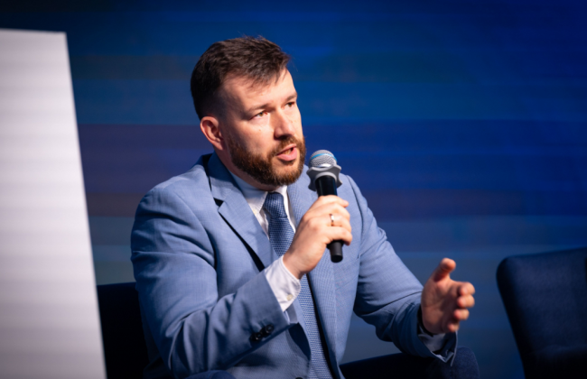Через велику кількість соцвиплат уряд перейде до «соціального договору» у питанні пільг та виплат