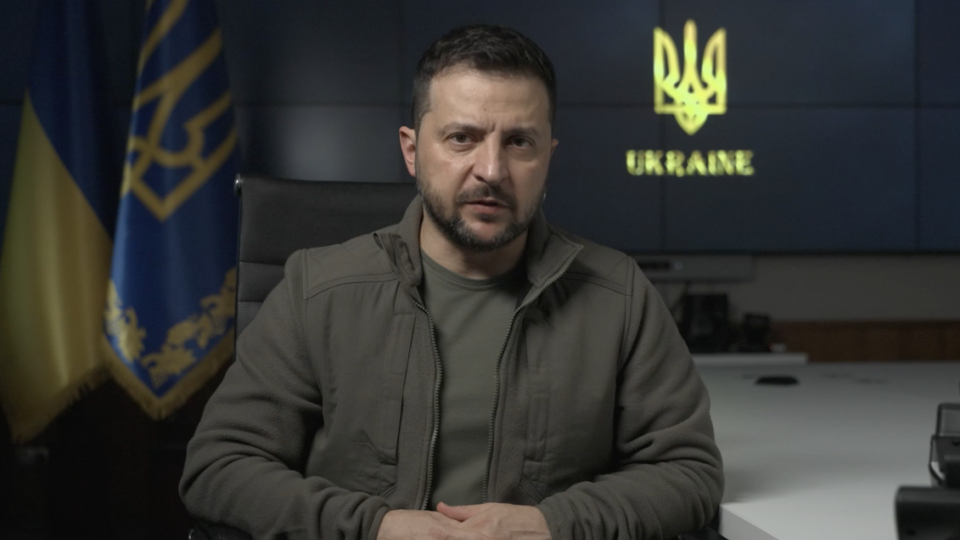 Каждый украинец сможет проехать 3000 км поездом бесплатно, — Зеленский