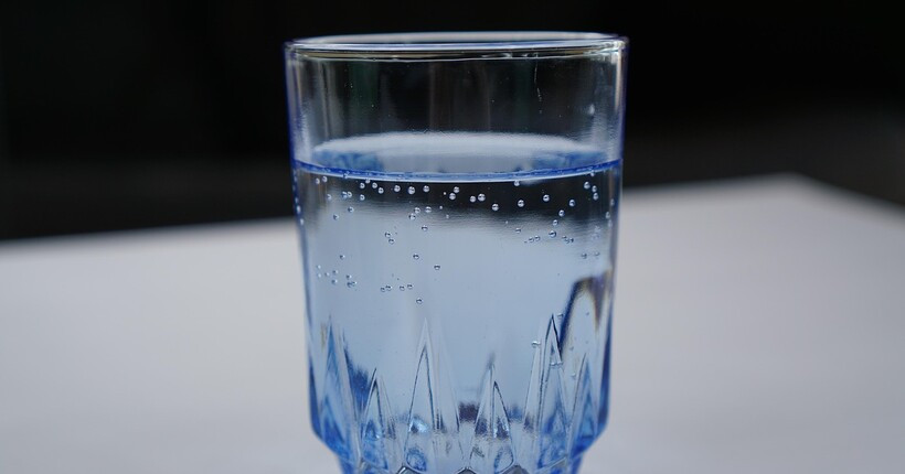 АМКУ оштрафовал три компании по производству питьевой воды