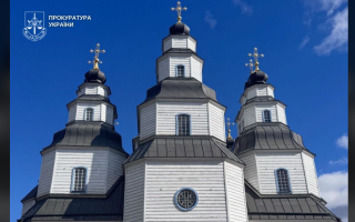 Самую высокую деревянную церковь Украины — Троицкий собор — передали в собственность государства