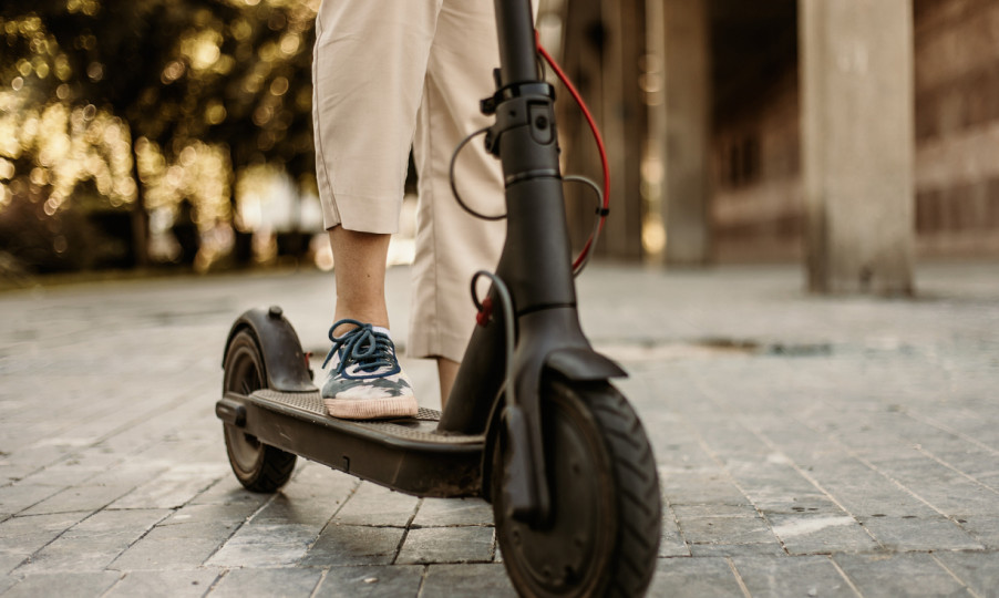 Водитель электросамоката отказалась от осмотра на состояние опьянения: в суде объяснили, почему это админправонарушение