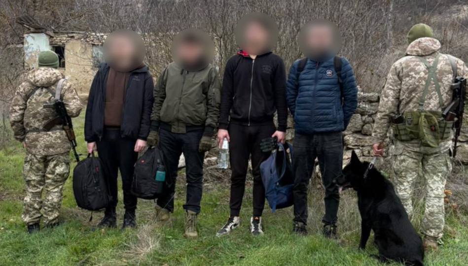 На границе задержали мужчин, заплативших 42 тысячи долларов за нелегальный переход