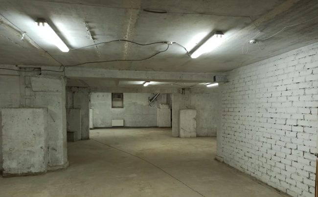 У Рівному ексголова ОСББ продав підвал і завдав мільйонні збитки — прокуратура