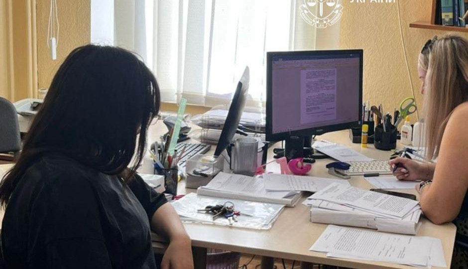 В Киеве будут судить 17-летнюю мать, оставившую младенца самого на пять дней