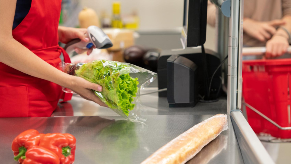 В Україні зарплати у торгівлі зросли на третину за рік