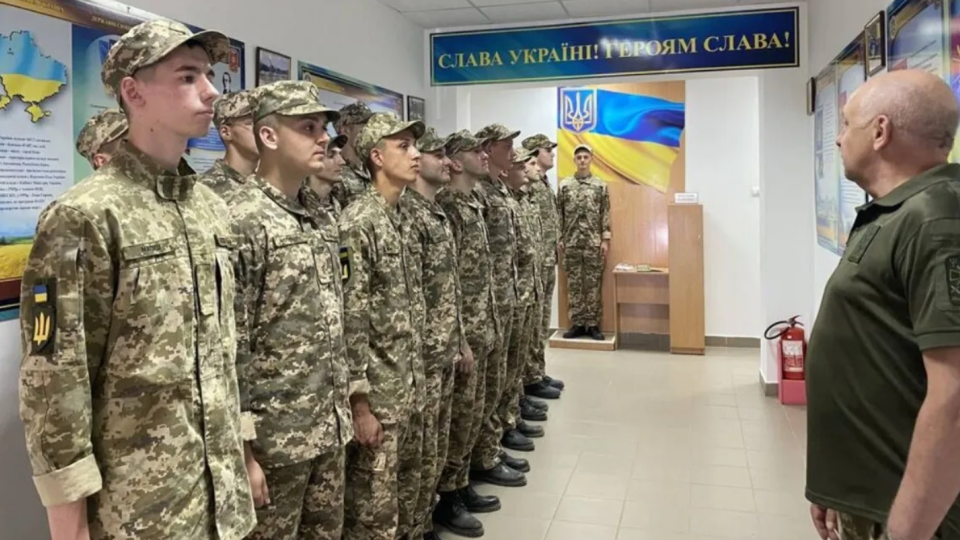 Оплачуєте навчання дитини на військовій кафедрі — ці витрати можна повернути через податкову знижку