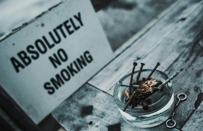 ЄСПЛ визнав: повна заборона куріння у в’язницях Естонії порушує права людини