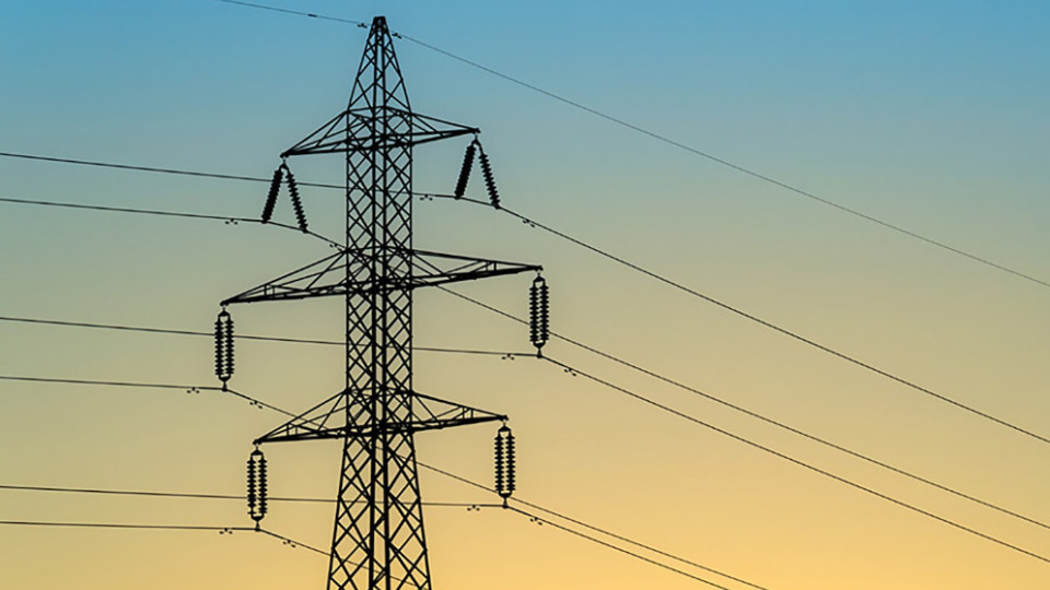 Почему в одних областях ограничивают потребление электроэнергии, а в других — нет: ответ Минэнерго