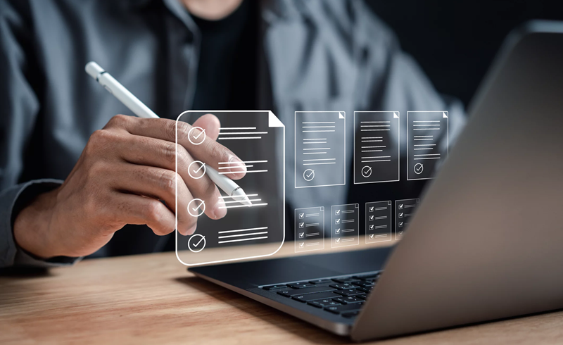 В суде объяснили, имеет ли электронный кредитный договор такую ​​же юридическую силу, как бумажный с собственноручной подписью