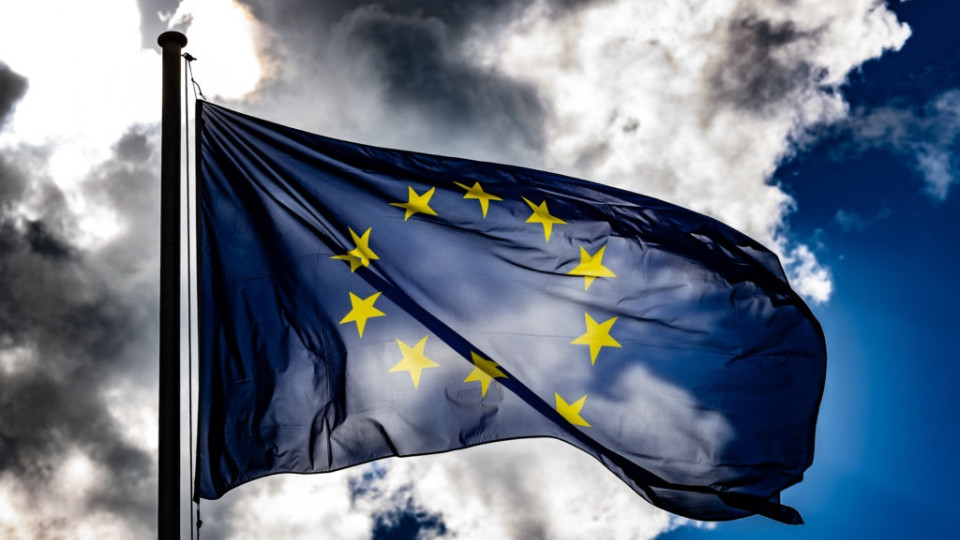 ЄС розробляє новий план для реалізації торгівельної угоди з США — Bloomberg