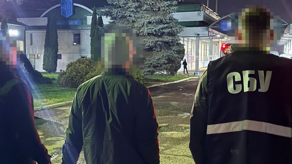 Воевал против Украины, а затем хотел сбежать в ЕС: СБУ задержала российского боевика