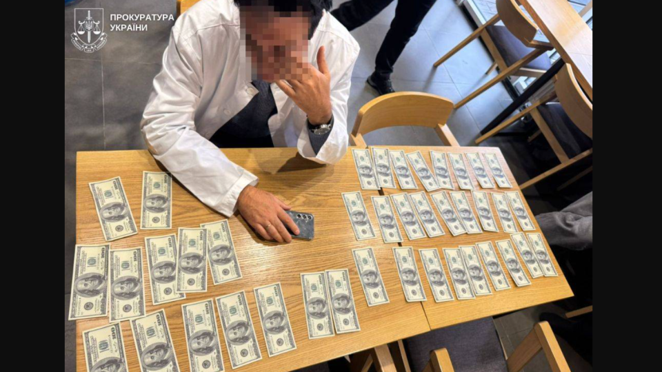 В Одесі лікаря викрили на схемі за $7 тисяч: «допомагав» ухилянтам отримати довідки